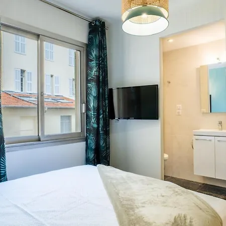 شقة 3-br Steps From Palais Des Festivals
