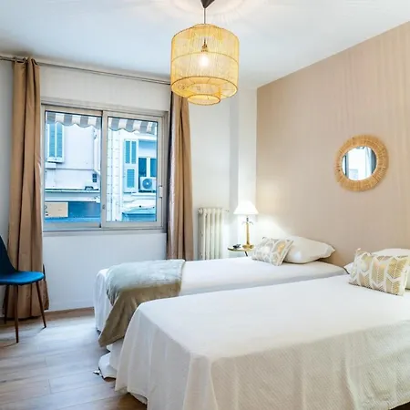 3-br Steps From Palais Des Festivals