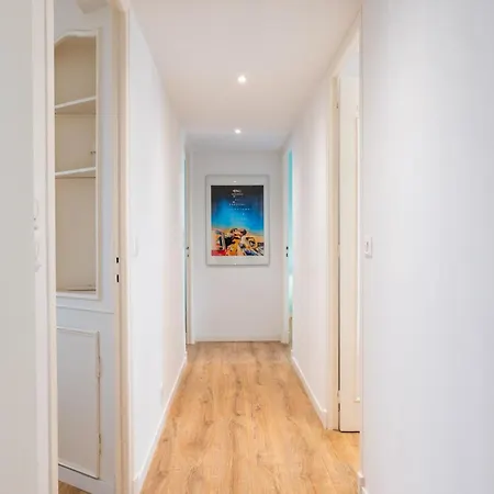 شقة 3-br Steps From Palais Des Festivals *