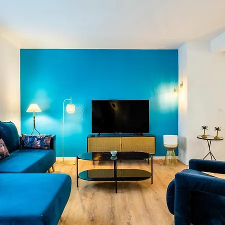 3-br Steps From Palais Des Festivals