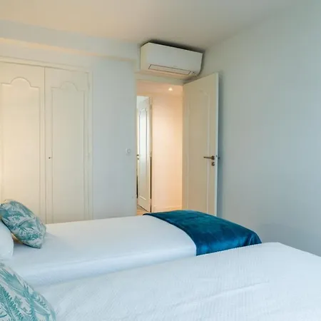 3-br Steps From Palais Des Festivals Appartamento *