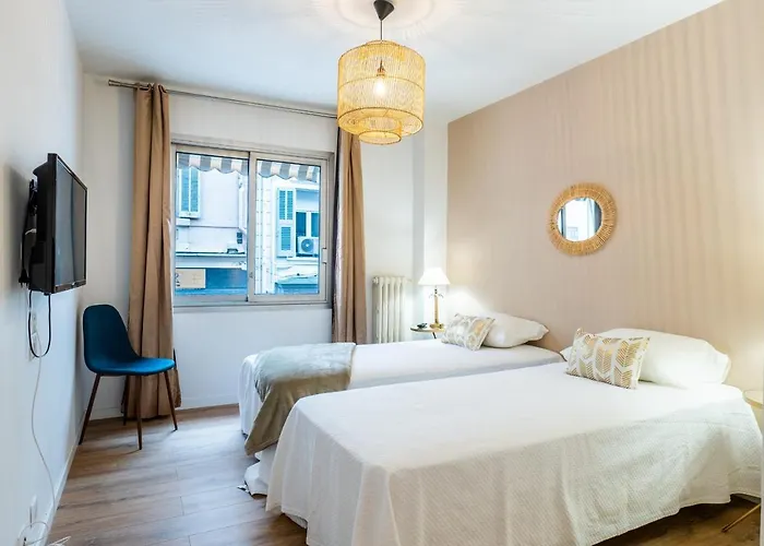 3-br Steps From Palais Des Festivals * Cannes