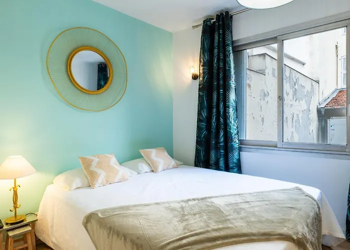 3-br Steps From Palais Des Festivals