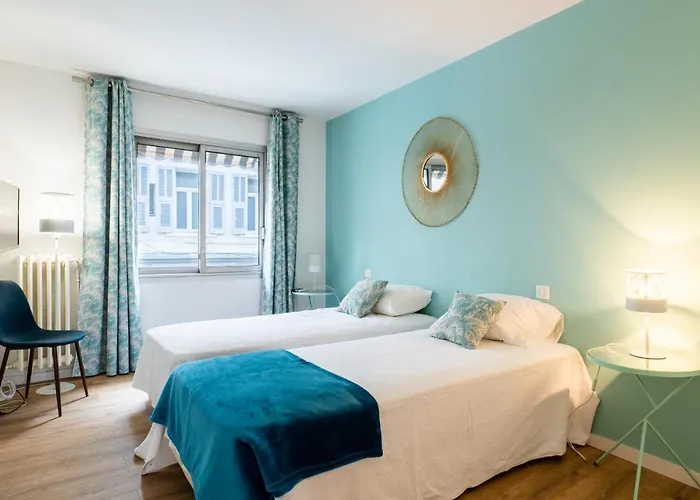 3-br Steps From Palais Des Festivals Cannes