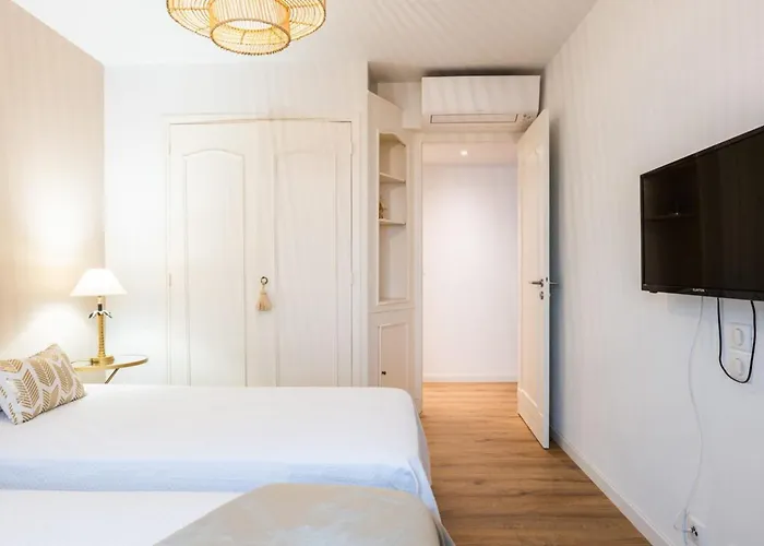 3-br Steps From Palais Des Festivals * Cannes